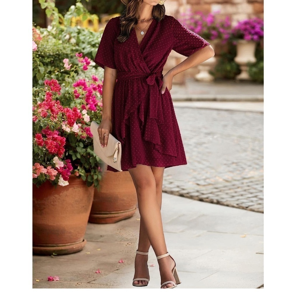 NWT BTFBM Maroon Clip Dot Short Sleeve Faux Wrap Dress